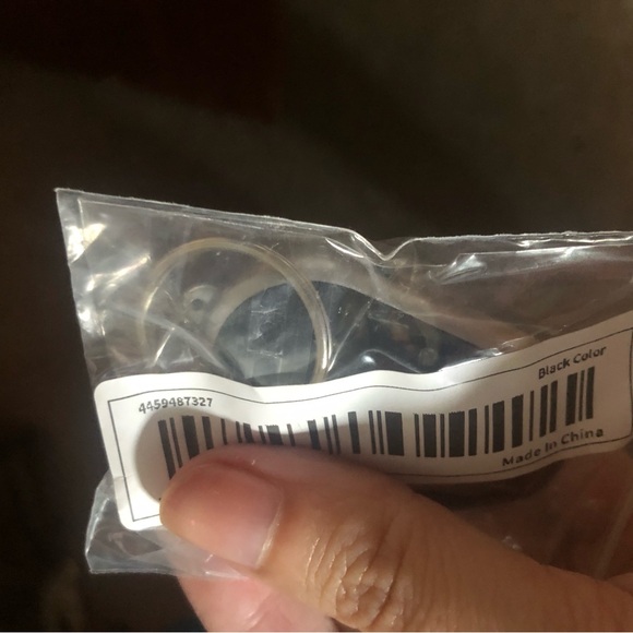 Brand new in bag key finder - Picture 2 of 4